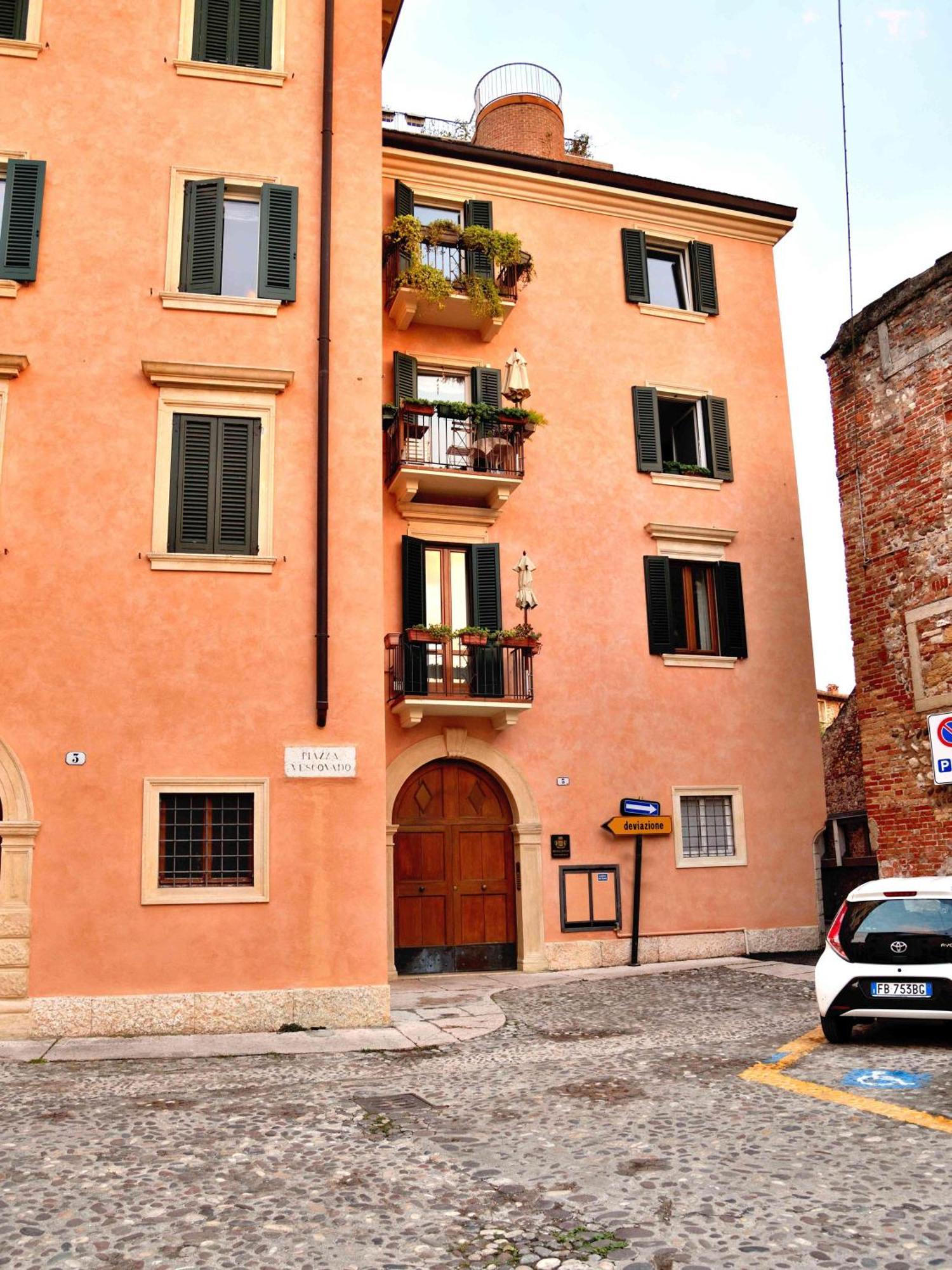 Regal House Verona Vescovado Exterior photo